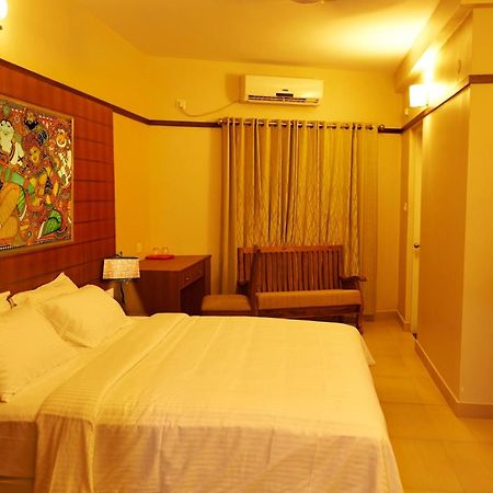 Srivar Hotels Guruvayur Luaran gambar