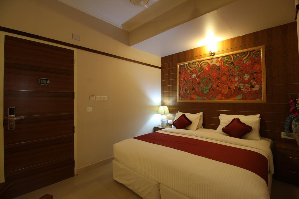 Srivar Hotels Guruvayur Luaran gambar