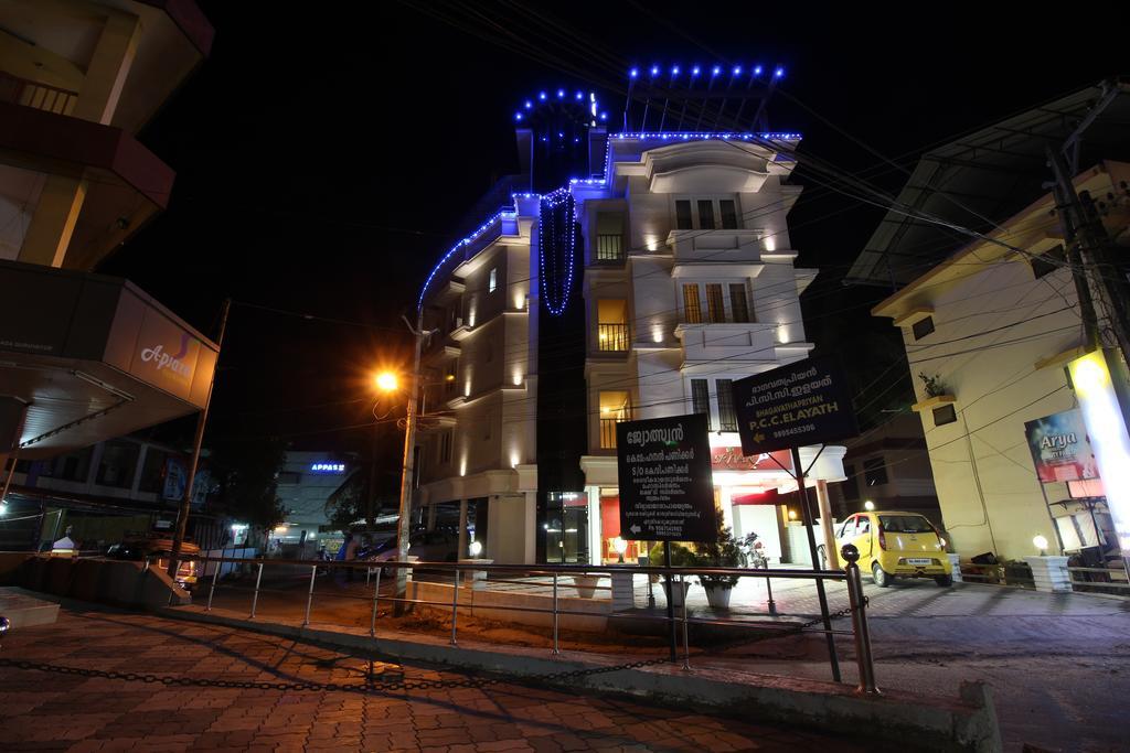 Srivar Hotels Guruvayur Luaran gambar